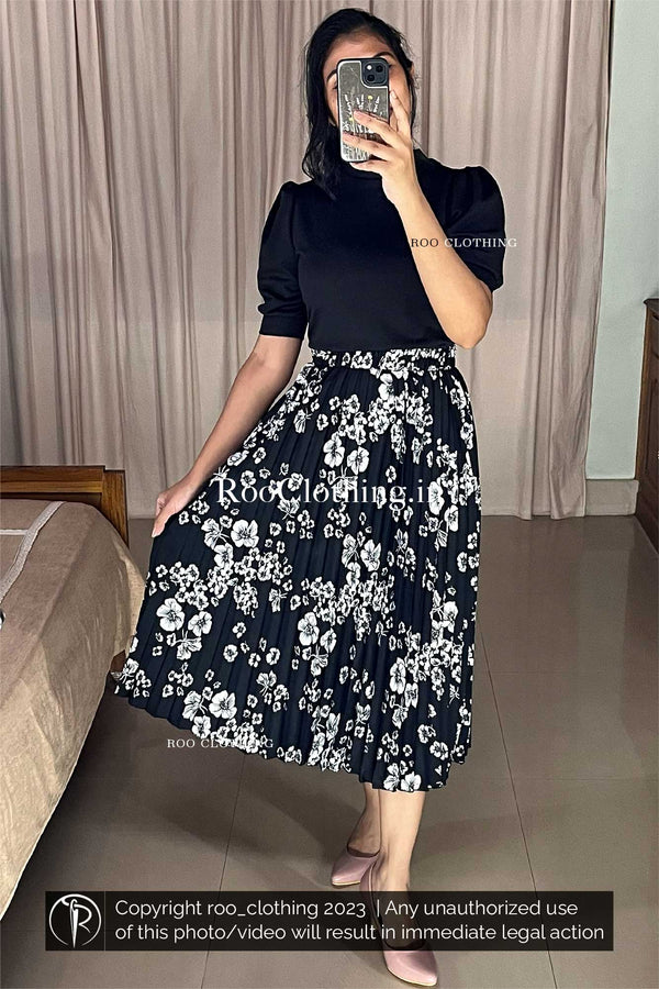 Black And White Floral-printed Pleated Skirt Only